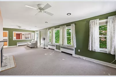 5 1st Ave, Ware, MA 01082 - Photo 10