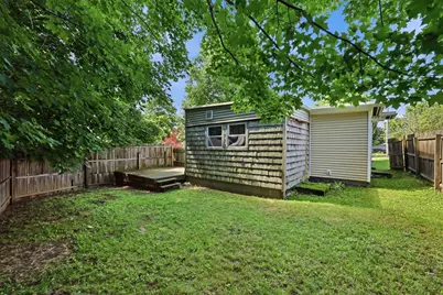 5 1st Ave, Ware, MA 01082 - Photo 18