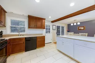 94 West St, Medway, MA 02053 - Photo 12