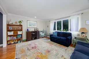 94 West St, Medway, MA 02053 - Photo 2
