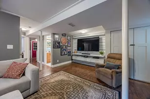 94 West St, Medway, MA 02053 - Photo 20