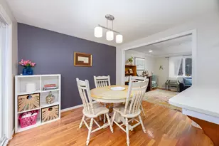 94 West St, Medway, MA 02053 - Photo 8