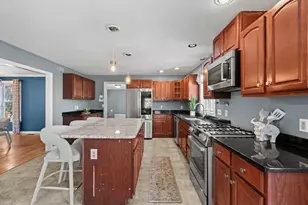 14 Marina Dr, Haverhill, MA 01830 - Photo 10