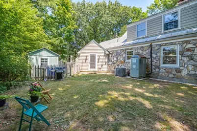 18 Plum Tree Road, Amherst, MA 01002 - Photo 2