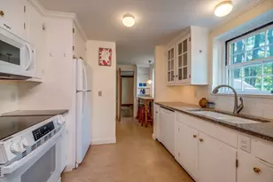 18 Plum Tree Rd, Amherst, MA 01002 - Photo 12