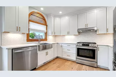 37 Loring Rd., Winthrop, MA 02152 - Photo 10