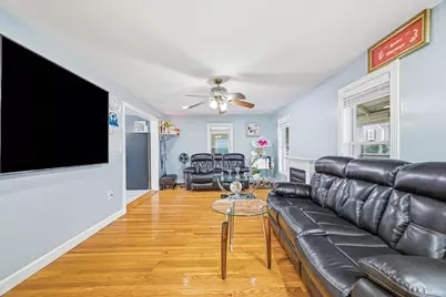 20 Bell St, Quincy, MA 02169 - Photo 6