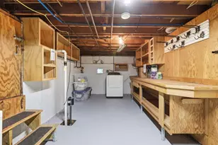 2 Keith Cir, Woburn, MA 01801 - Photo 32