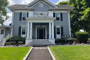 51 Mt Vernon, Melrose, MA 02176 - Photo 8