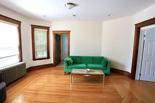 124 Forest St, Medford, MA 02155 - Photo 10