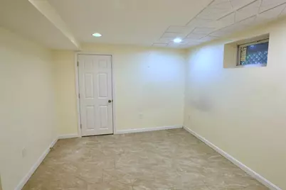 124 Forest St, Medford, MA 02155 - Photo 12