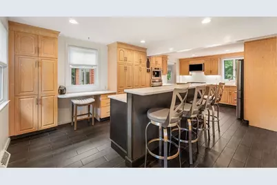 7 Edgeworth St, Billerica, MA 01821 - Photo 8
