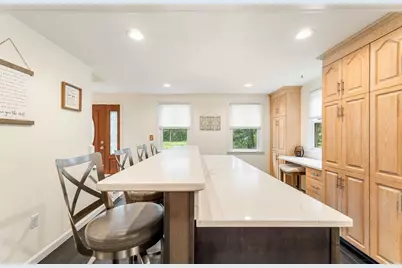 7 Edgeworth St, Billerica, MA 01821 - Photo 10