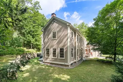 32 Perry Lane, Weston, MA 02493 - Photo 4