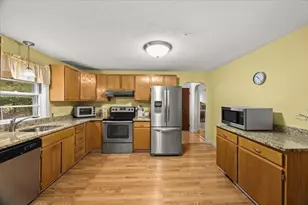 330 North St, Randolph, MA 02368 - Photo 4