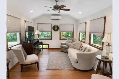 98 S Washington St, Norton, MA 02766 - Photo 8