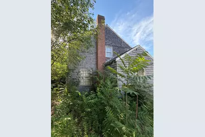 79 Longfellow Rd, Newton, MA 02462 - Photo 2