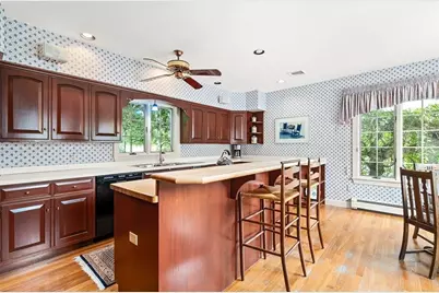 296 Linden St., Wellesley, MA 02481 - Photo 8
