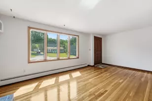 8 Helena St, Ludlow, MA 01056 - Photo 8