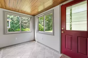 8 Helena St, Ludlow, MA 01056 - Photo 16