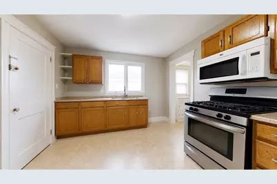 18 Prospect Street, Watertown, MA 02472 - Photo 2