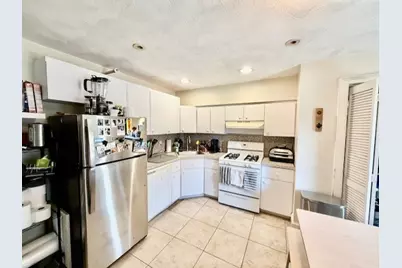 10 Harris #5, Boston, MA 02113 - Photo 4