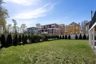 15 Ashland St, Boston, MA 02122 - Photo 32