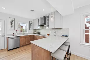 99 Sumner St, Quincy, MA 02169 - Photo 10