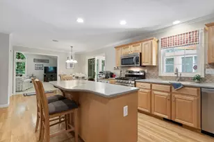 32 Field Rd, Medway, MA 02053 - Photo 6