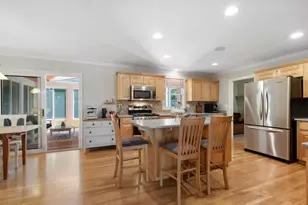 32 Field Rd, Medway, MA 02053 - Photo 4