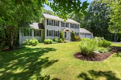 32 Field Road, Medway, MA 02053 - Photo 2