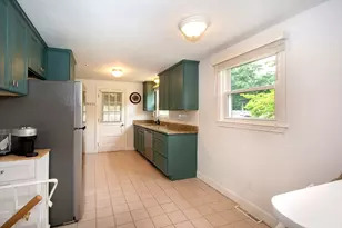 18 Oakwood Dr, Randolph, MA 02368 - Photo 12