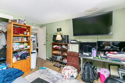 271 Humphrey St #H16, Lowell, MA 01850 - Photo 8