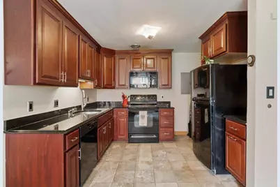 186 Lexington St #7, Watertown, MA 02472 - Photo 2