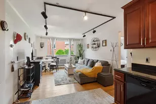 186 Lexington St, Watertown, MA 02472 - Photo 4