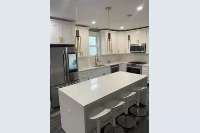 19 Harrison St, Boston, MA 02446 - Photo 2