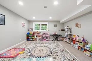 26 Redwing Rd, Wellesley, MA 02481 - Photo 32
