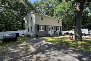 524 Goodwin St, Springfield, MA 01151 - Photo 2