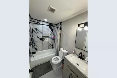 524 Goodwin St, Springfield, MA 01151 - Photo 8