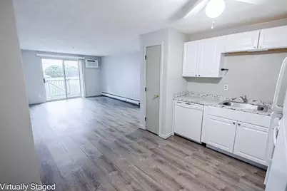7 Karen Cir #6, Billerica, MA 01821 - Photo 8