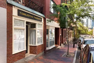 2 Derne St, Boston, MA 02114 - Photo 4