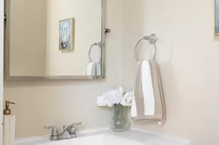 2 Derne St, Boston, MA 02114 - Photo 16