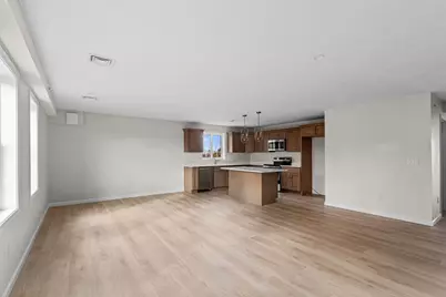 393 Court St #6, Plymouth, MA 02360 - Photo 4