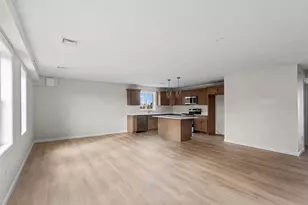 393 Court St, Plymouth, MA 02360 - Photo 4