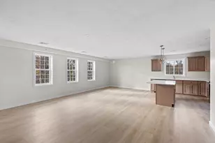 393 Court St, Plymouth, MA 02360 - Photo 10