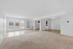 26 Beacon St, Burlington, MA 01803 - Photo 2