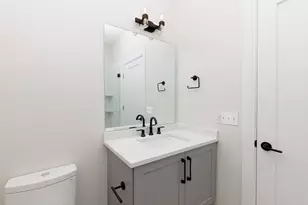 287 Maverick St, Boston, MA 02128 - Photo 6