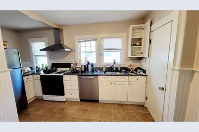 158 W Adams #2, Somerville, MA 02144 - Photo 2