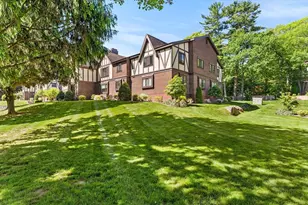 12 Royal Lake Dr, Braintree, MA 02184 - Photo 1