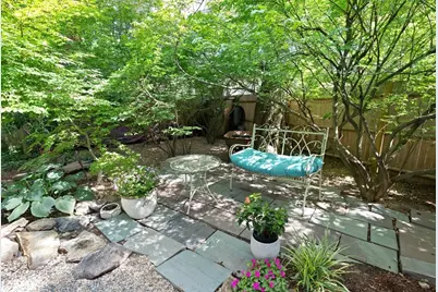 32 Hawthorn St #1, Cambridge, MA 02138 - Photo 28